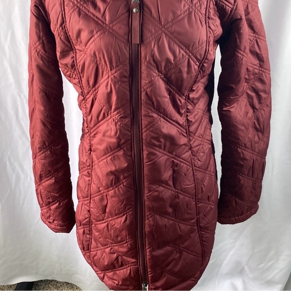 Women's Quilted Hooded Jacket - Red - Picture 3 of 6
